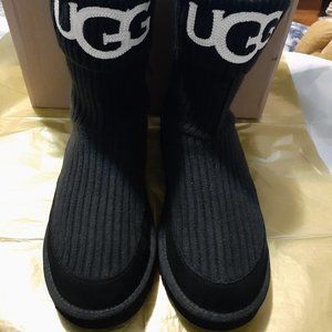 UGG Knit Logo Boot